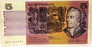 AUSTRALIA 1985 . FIVE 5 DOLLAR BANKNOTE . ERROR . MISSING INK