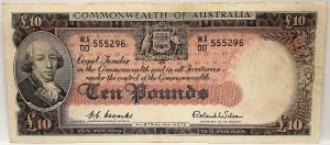 AUSTRALIA 1954 . TEN 10 POUNDS BANKNOTE . COOMBS/WILSON . FIRST PREFIX WA00
