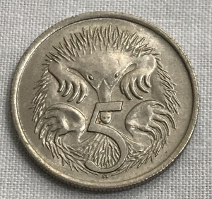 AUSTRALIA 1966 . FIVE 5 CENTS COIN . ECHIDNA . LONDON DIE . FROM MINT ROLL