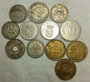WORLD COINS . RARE GROUP OF COINS