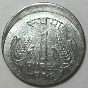 INDIA 1996 . TWO 2 RUPEES COIN . ERROR . MIS_STRIKE